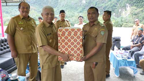 Bupati Asahan, H Surya resmikan berbagai fasilitas di Objek Wisata Air Terjun Ponot, Kecamatan Aek Songsongan
