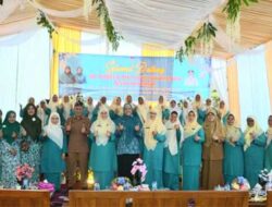 Kelompok-Dasawisma-Anggrek-I-Limau-Manis-Selatan-Dinilai-Tim-Provinsi Kelompok Dasawisma Anggrek I Limau Manis Selatan Dinilai Tim Provinsi