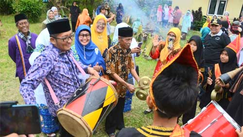 Mande-Rubiah-LKAAM-Kuranji-Gelar-Malamang-Basamo Wali Kota Padang, Hendri Septa hadiri Malamang Basamo yang digelar Mande Rubiah LKAAM Kuranji