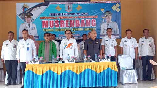 Bupati Way Kanan Hadiri Musrenbang Kecamatan Gunung Labuhan
