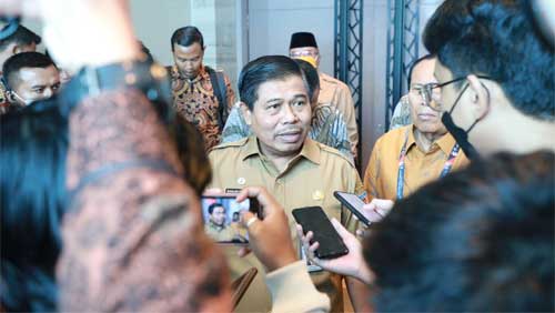 Sekjen Kementerian Dalam Negeri, Suhajar Diantoro beri keterangan pers