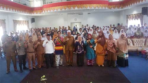 Talkshow-dan-Pelatihan-Kepenulisan-bersama-Duta-Baca-Indonesia-2023-Pasbar Bupati Pasbar, Hamsuardi saat Talkshow dan Pelatihan Kepenulisan bersama Duta Baca Indonesia