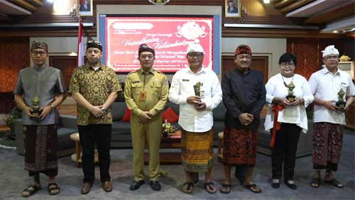 Yusharto-Huntoyungo-dalam-acara-Seminar-HUT-ke-235-Kota-Denpasar Kepala BSKDN Kemendagri, Yusharto Huntoyungo dalam acara Seminar HUT ke-235 Kota Denpasar, Bali