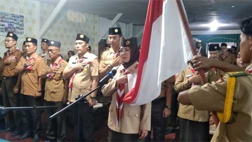 Hj Septi Nakhodai Kwartir Cabang Pramuka Pesisir Barat