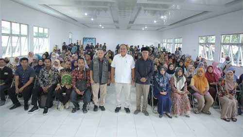 Sebanyak 350 Guru Honorer di lingkungan Dinas Pendidikan Kabupaten Asahan Terima Bantuan