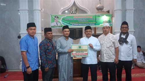 Sekdaprov Sumbar, Hansastri Safari Ramadan di Masjid Nurul Iman Pasar Muara