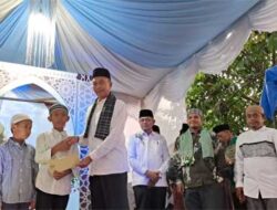 Warga-dan-Pengurus-Mushalla-Al-Ikhlas-Blok-A-Nagari-Ophir-Santuni-Anak-Yatim Warga dan Pengurus Mushalla Al Ikhlas Blok A Nagari Ophir Santuni Anak Yatim