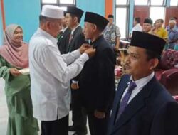 Bupati Pasbar Lantik Bamus Nagari Lingkuang Aua Jambak