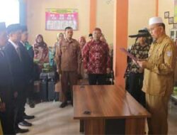 Bupati Pasbar Lantik Bamus Nagari Lingkuang Aua Timur