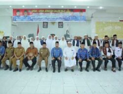Bupati Asahan Upah-Upah 28 Jamaah Calon Haji Anggota Korpri