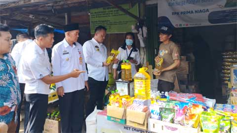 Pemkab Lampura bersama Forkopimda Sidak ke Pasar Central dan Pasar Pagi Kotabumi
