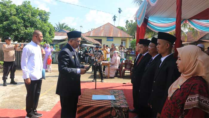 Bupati-Pasbar-Lantik-Anggota-Bamus-Nagari-Taluak-Ambun-dan-Koto-Gunung Bupati Pasbar Lantik Anggota Bamus Nagari Taluak Ambun dan Koto Gunung
