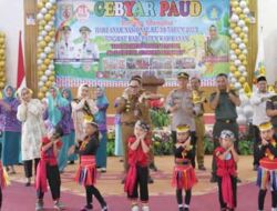 Bupati H. Raden Adipati Surya dan Bunda PAUD Way Kanan, Hj. Dessy Afriyanti hadiri Peringatan Hari Anak Nasional ke-39