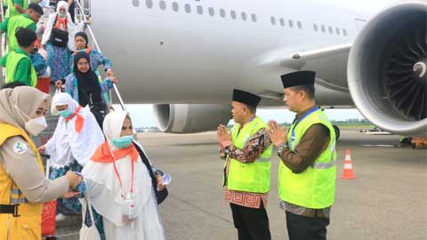 313 Jemaah Haji Pasbar Tiba di Bandara Internasional Minangkabau