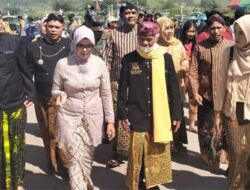 Tradisi Larung Sesaji di Pantai Tambakrejo