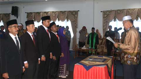 Bupati Pasaman Barat Lantik Anggota Bamus Nagari Lingkuang Aua Baru