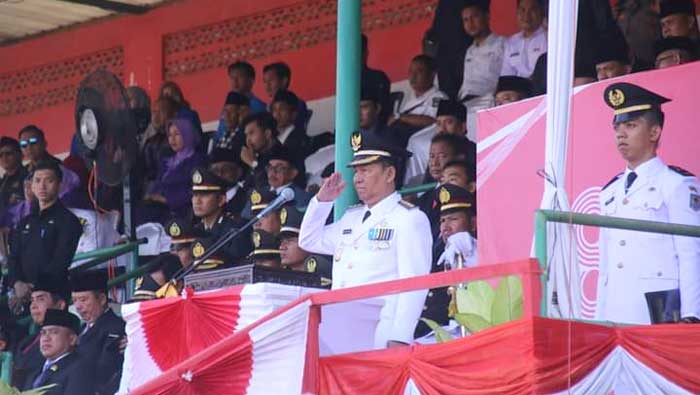 Bupati Lampura Pimpin Upacara HUT RI ke-78 di Stadion Sukung Kotabumi