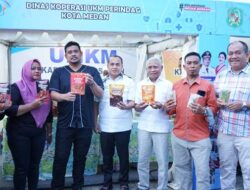 Medan-medical-tourism Wali Kota Medan, Muhammad Bobby Afif Nasution menggelar Medan Medical Tourism yang diikuti oleh Bupati Asahan, H. Surya, Bupati Batu Bara H. Zahir, Wakil Bupati Asahan Taufik Zainal Abidin, di Hutan Kota Taufan Gama Simatupang Kabupaten Asahan