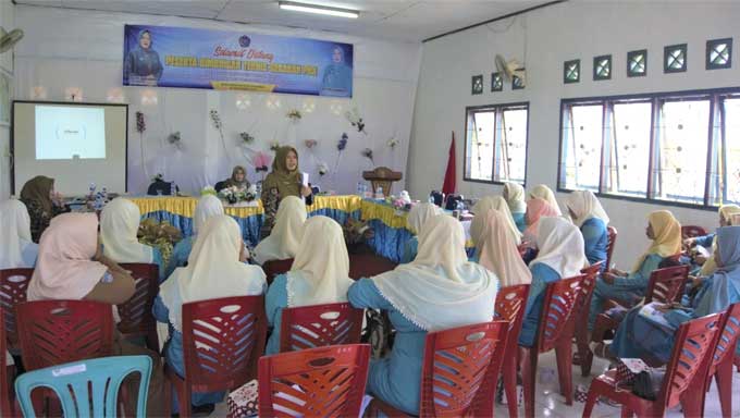TP-PKK Pasbar Berikan Bimtek kepada Tim Kecamatan dan Nagari