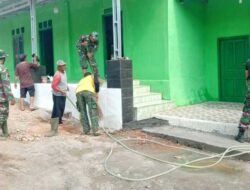 Kodim-0427-Way-Kanan-Bersih-bersih Kegiatan TMMD ke-118 di Way kanan