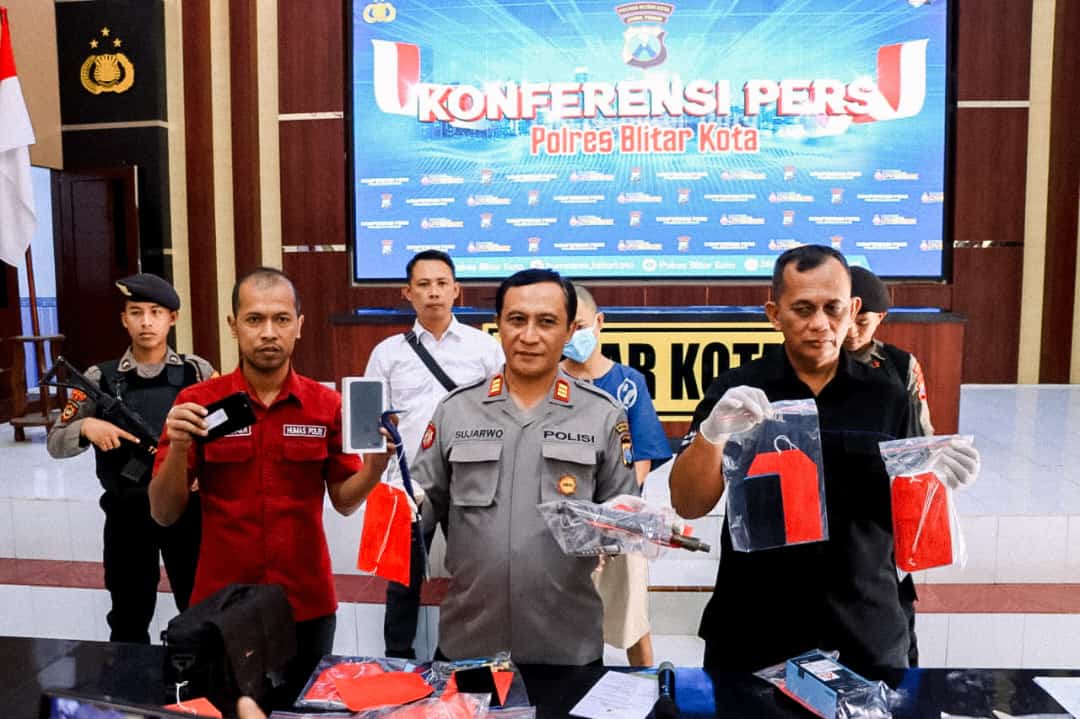 Kapolsek Ponggok, AKP Sujarwo saat jumpa pers