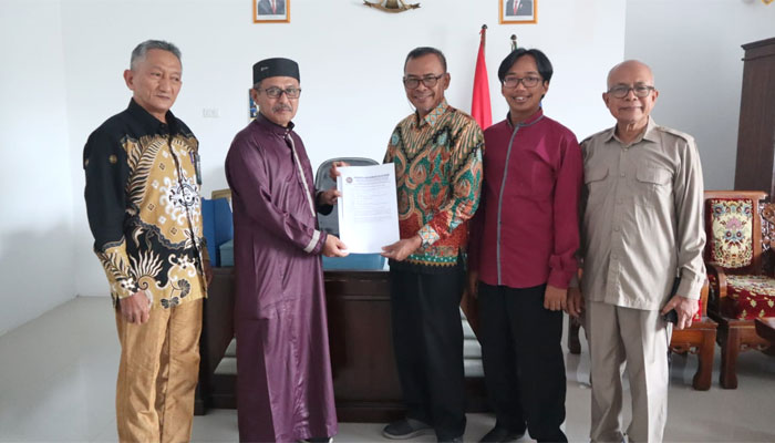 UMKO Tandatangani Nota Kesepakatan dan Kontrak Kerja dengan Sugeng Dwiono