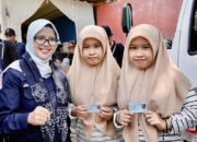 Bupati Blitar, Rini Syarifah bersama siswa Bupati Blitar, Rini Syarifah bersama siswa