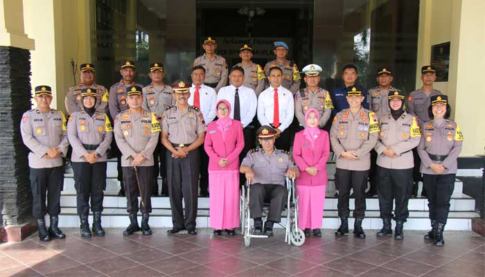 Kenaikan-Pangkat-Pengabdian Polresta Magelang melaksanakan Upacara Kenaikan Pangkat