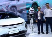 Kolaborasi antara PLN dengan PT Chery Sales Indonesia dalam menghadirkan layanan home charging