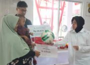 Mensos-Motivasi-Tiga-Anak Mensos Motivasi Tiga Pasien Segera Cepat Sembuh