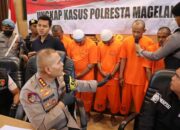 konferensi-pers-Polresta-Magelang Konferensi Pers kasus pencurian besi penutup trotoar di Ruang Media Center Mapolresta Magelang