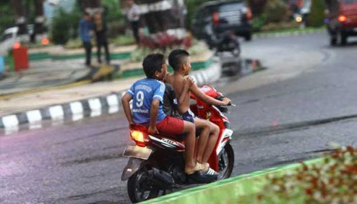 Pengendara-di-Bawah-Umur Pengendara di Bawah Umur