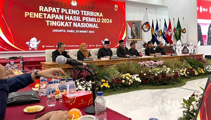 Rapat pleno rekapitulasi Pilpres 2024 di KPU RI