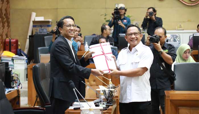 Rapat Kerja Badan Legislasi DPR RI dengan agenda Pembahasan RUU tentang Provinsi DKJ
