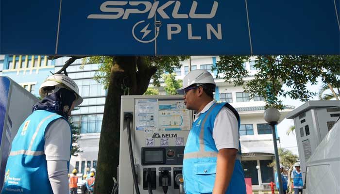 GM-PLN-Jabar-Inspeksi-SPKLU GM PLN Jabar, Susiana Mutia Inspeksi SPKLU