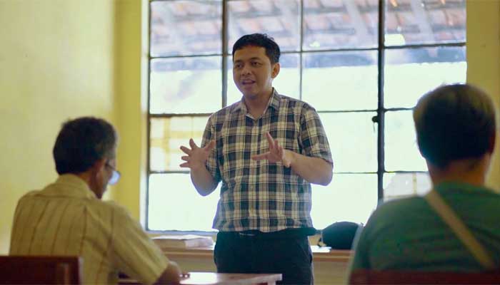 Hikmat-Firdaus Hikmat Firdaus, instruktur Shiatsu Sentra Wyata Guna Bandung