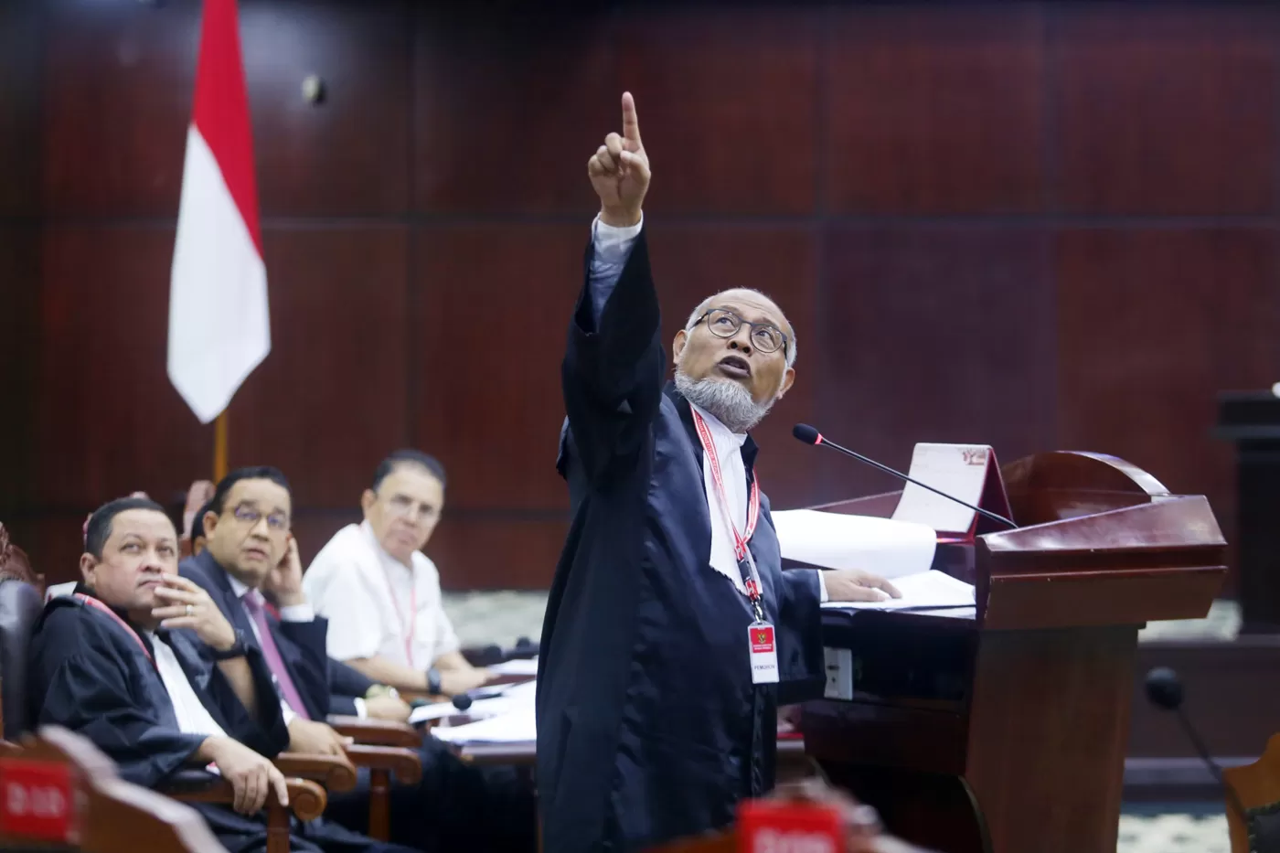 Kuasa Hukum Timnas Amin Bambang Widjojanto Dery Ridwansah 1JPG 1986421420