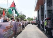 UMP-Bersama-FR-PTMA-Gelar-Aksi-Unjuk-Rasa-Bela-Palestina-di-DPRD-Purworejo UMP Bersama FR PTMA Gelar Aksi Unjuk Rasa Bela Palestina di DPRD Purworejo