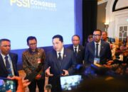 Erick Thohir berikan keterangan kepada awak media usai Kongres Biasa PSSI 2024