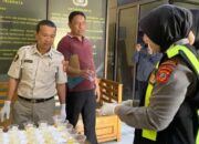 Pemeriksaan tes urine personel Polres Purwakarta