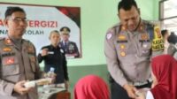 Polres-Subang-Gelar-Program-Makan-Siang-Gratis Polres Subang Gelar Program Makan Siang Gratis bersama Ratusan Pelajar SD