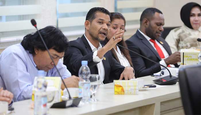 Senator DPD RI asal Aceh, Azhari Cage