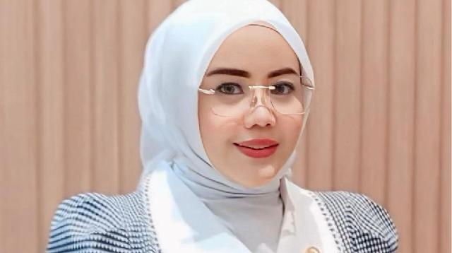 Aanya Rina Casmayanti