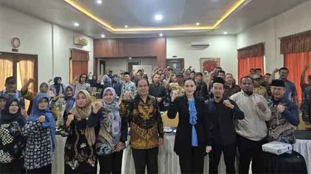 Anggota MPR RI, Amelia Anggraini dalam Sosialisasi 4 Pilar Kebangsaan yang bertempat di Hotel Candisari Kebumen, Jawa Tengah