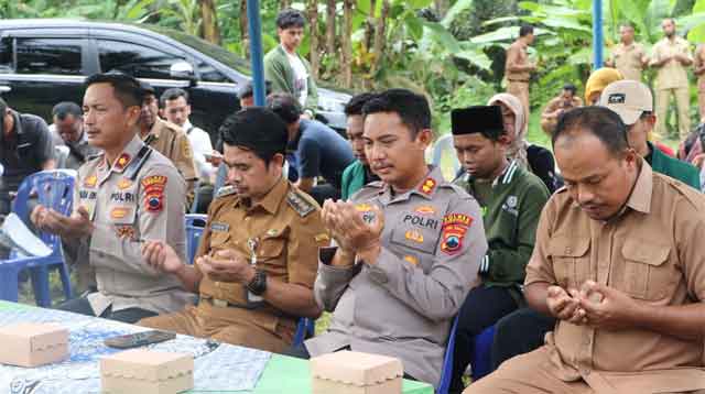 Warga Desa Guyangan Gelar Syukuran Mendapat Bantuan Sumur Bor dari Polres Purworejo