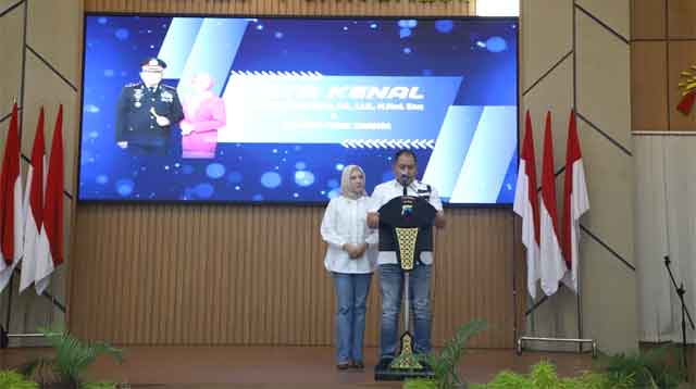 Wakil Bupati Dion Agasi Setiabudi didampingi Ketua Tim Penggerak (TP) PKK Raja Thifal Mazaya Izzati hadiri Pisah Sambut Kapolres Purworejo